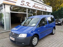 Blau Gebraucht 2010 VW Caddy Team Van / Kleinbus | 4.450 € (Guter Preis)