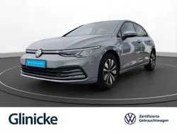 Mondsteingrau Gebraucht 2024 VW Golf VIII Move Limousine | 29.670 € (Etwas zu teuer)