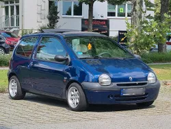Blau Gebraucht 1999 Renault Twingo Kleinwagen | 2.250 €
