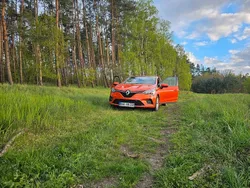 Orange Gebraucht 2022 Renault Clio V Business Kleinwagen | 11.499 € (Guter Preis)