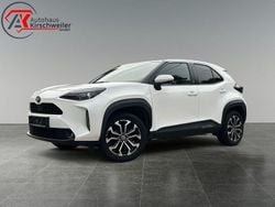 Weiß Gebraucht 2022 Toyota Yaris Cross Team SUV | 22.990 € (Fairer Preis)
