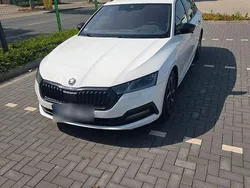 Weiß Gebraucht 2021 Skoda Octavia SportLine Kombi | 17.900 € (Guter Preis)
