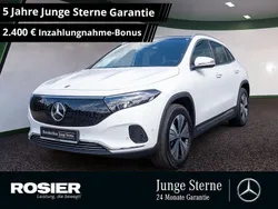 Weiss / polarweiß Gebraucht 2024 Mercedes EQA300 Advanced Plus SUV | 33.777 € (Fairer Preis)