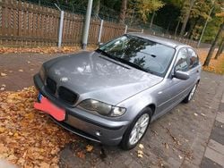 Silber Gebraucht 2003 BMW 318 Limousine | 1.600 € (Superpreis)