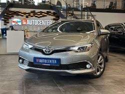 Grau Gebraucht 2016 Toyota Auris Executive Kombi | 10.990 € (Fairer Preis)