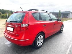 Rot Gebraucht 2009 Hyundai i30 Kombi | 2.999 € (Fairer Preis)