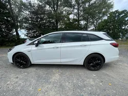Weiß Gebraucht 2020 Opel Astra Elegance Kombi | 10.111 € (Fairer Preis)