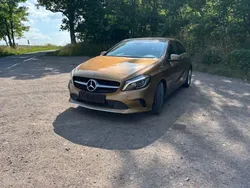 Gold Gebraucht 2017 Mercedes A180 Limousine | 18.499 € (Fairer Preis)