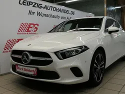 Weiß Gebraucht 2020 Mercedes A200 Edition 1 Limousine | 25.574 € (Etwas zu teuer)