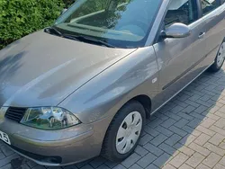Grau Gebraucht 2003 Seat Ibiza Limousine | 3.500 € (Teuer)