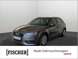 Grau Gebraucht 2015 Audi A3 Sportback Attraction Limousine | 16.876 € (Fairer Preis)