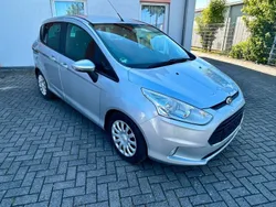 Silber Gebraucht 2014 Ford B-MAX Trend Van / Kleinbus | 3.300 €