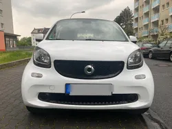 Weiß Gebraucht 2017 Smart ForTwo Coupé Prime Coupé | 10.500 € (Guter Preis)