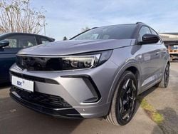 Diamantsilber/dach schwarz Gebraucht 2023 Opel Grandland X GSe SUV | 28.590 € (Fairer Preis)