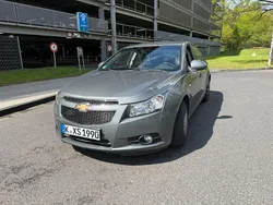 Grau Gebraucht 2011 Chevrolet Cruze LS Limousine | 2.499 € (Superpreis)