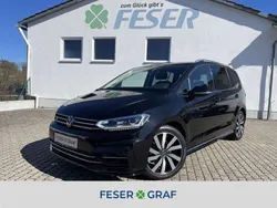 Deep black perleffekt Gebraucht 2024 VW Touran R-line Van / Kleinbus | 34.940 € (Guter Preis)