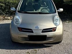 Gold Gebraucht 2003 Nissan Micra Kleinwagen | 2.350 €