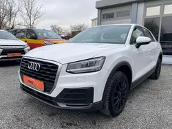Weiß Gebraucht 2017 Audi Q2 Basis SUV | 16.990 € (Guter Preis)