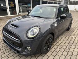 Grau Gebraucht 2020 Mini Cooper S Kleinwagen | 19.700 € (Etwas zu teuer)
