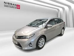 Silber Gebraucht 2014 Toyota Auris Touring Sports Life+ Kombi | 10.890 € (Etwas zu teuer)