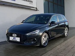 Schwarz Gebraucht 2024 Hyundai i30 Advantage Kombi | 23.950 € (Fairer Preis)