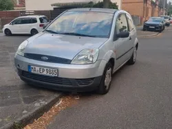 Silber Gebraucht 2004 Ford Fiesta Kleinwagen | 800 € (Guter Preis)