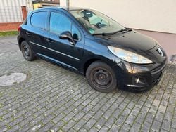 Schwarz Gebraucht 2011 Peugeot 207 Tendance Kleinwagen | 2.500 € (Guter Preis)