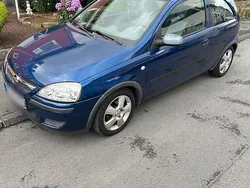 Blau Gebraucht 2004 Opel Corsa Kleinwagen | 1.200 € (Guter Preis)