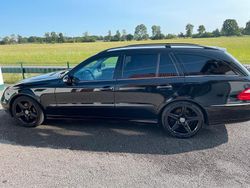 Schwarz Gebraucht 2005 Mercedes E350 Kombi | 3.500 € (Superpreis)