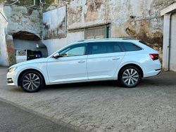 Weiß Gebraucht 2022 Skoda Superb Style Kombi | 20.500 € (Fairer Preis)