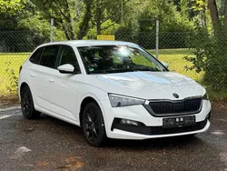 Weiß Gebraucht 2019 Skoda Scala Ambition Kleinwagen | 11.900 € (Fairer Preis)