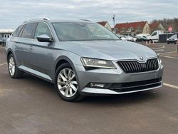 Grau Gebraucht 2018 Skoda Superb Style Kombi | 11.999 € (Guter Preis)