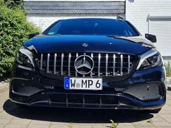 Schwarz Gebraucht 2017 Mercedes A220 AMG line Limousine | 20.500 € (Fairer Preis)
