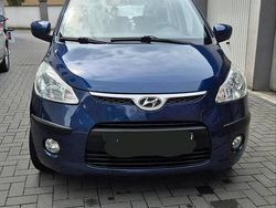 Blau Gebraucht 2010 Hyundai i10 Kleinwagen | 3.200 € (Fairer Preis)