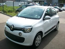 Weiß Gebraucht 2016 Renault Twingo Life Kleinwagen | 4.900 € (Guter Preis)