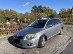 Silber Gebraucht 2009 Toyota Avensis Sol Kombi | 1.299 € (Superpreis)