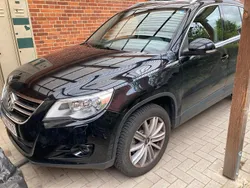 Schwarz Gebraucht 2010 VW Tiguan SUV | 6.500 €