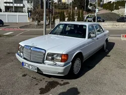 Weiß Gebraucht 1989 Mercedes 560 Limousine | 21.980 €