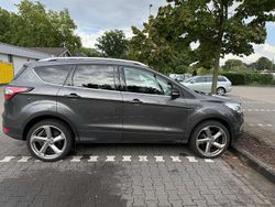 Grau Gebraucht 2017 Ford Kuga Titanium SUV | 11.999 € (Fairer Preis)