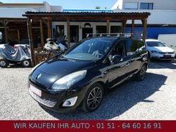 Schwarz Gebraucht 2011 Renault Grand Scénic III Bose Edition Van / Kleinbus | 4.490 € (Fairer Preis)