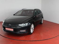 Deep black perleffekt (metallic) Gebraucht 2022 VW Passat Business Kombi | 23.489 € (Guter Preis)