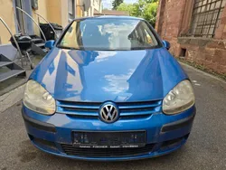 Blau Gebraucht 2005 VW Golf V Trendline Limousine | 950 € (Guter Preis)
