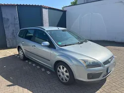 Silber Gebraucht 2007 Ford Focus Kombi | 1.450 € (Guter Preis)