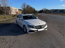 Weiß Gebraucht 2017 Mercedes E350 Limousine | 19.000 €