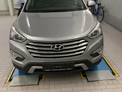 Silber Gebraucht 2016 Hyundai Grand Santa Fe Premium SUV | 19.300 € (Guter Preis)