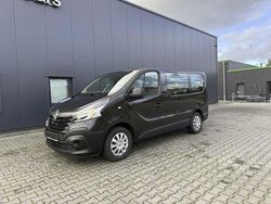 Schwarz Gebraucht 2018 Renault Trafic Van | 21.990 € (Teuer)
