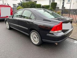 Schwarz Gebraucht 2004 Volvo S60 Limousine | 3.100 € (Fairer Preis)