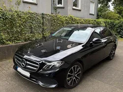 Schwarz Gebraucht 2018 Mercedes E200 Night Limousine | 32.900 € (Teuer)
