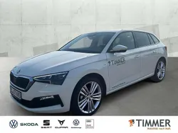 Candyweiß Gebraucht 2023 Skoda Scala Tour Kleinwagen | 40.067 €