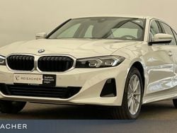 Alpinweiss Gebraucht 2024 BMW 318 Sport Line Limousine | 30.119 € (Superpreis)